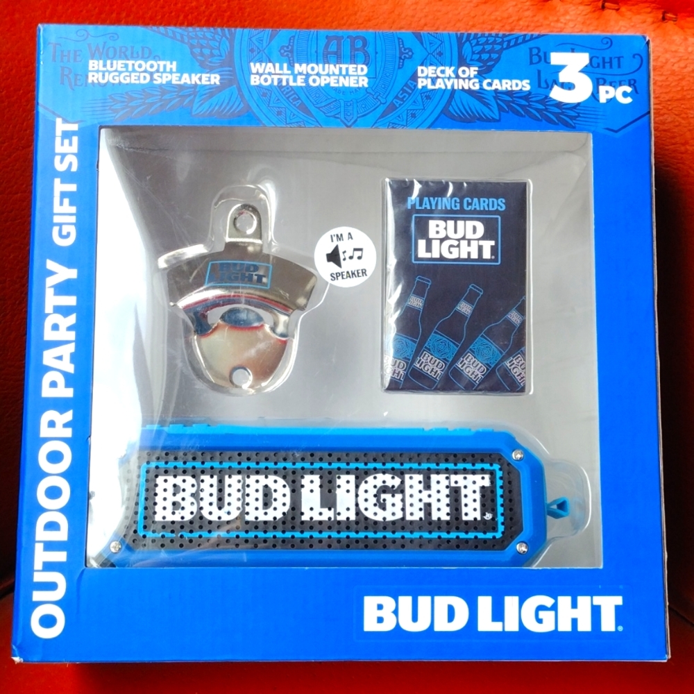 ✨🆕✨ Bud Light Gift Set